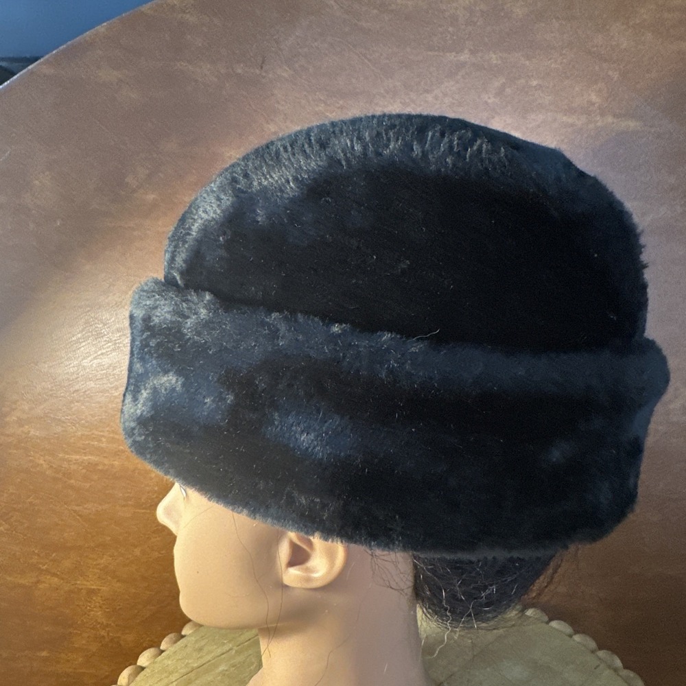 Vintage M-Black Faux Fur Cossack Hat